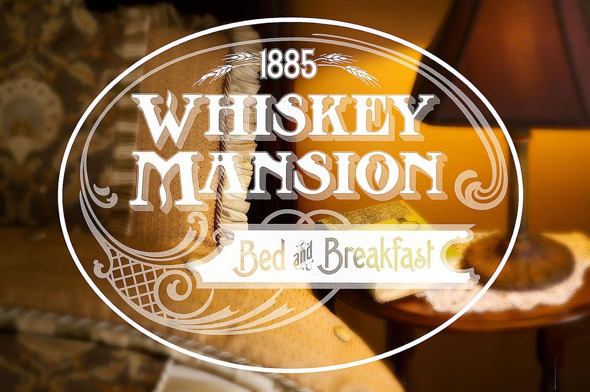 Whiskey Mansion Bed & Breakfast Saint Joseph Exterior foto